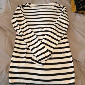 GAP Maternity long sleeved tee